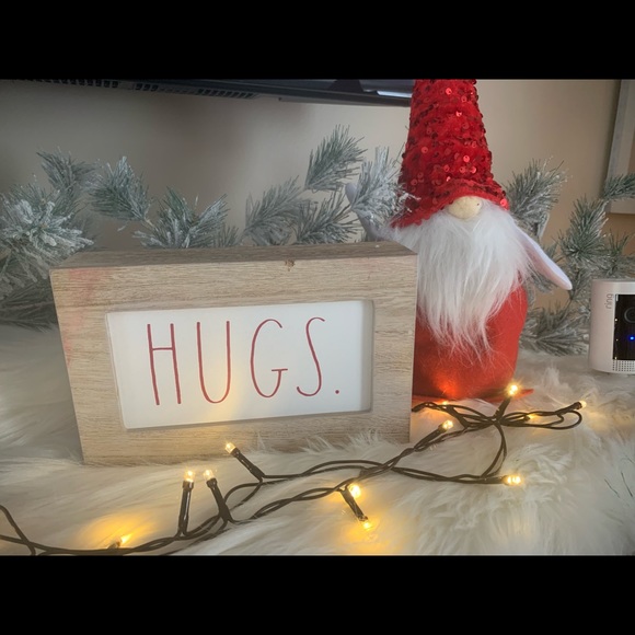 Valentines day rae dunn blocks and matching gnome set with pink and red sequin - Picture 3 of 3